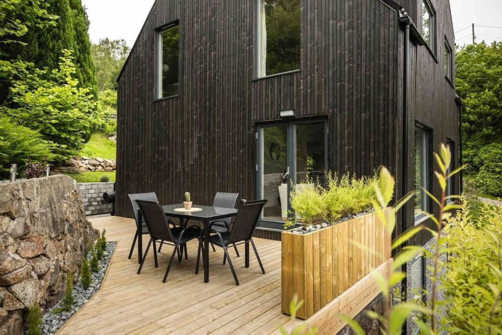 Cozy Villa In Bomlo Exterior photo